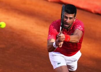 Gjokoviç në çerekfinale, Swiatek do të përballet me Vekic