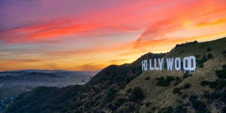 Skenaristët e Hollywood hyjnë në grevë