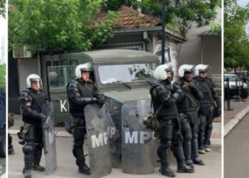 Situata në Veri – KFOR dhe policia e Kosovës rrethojnë komunën e Zveçanit