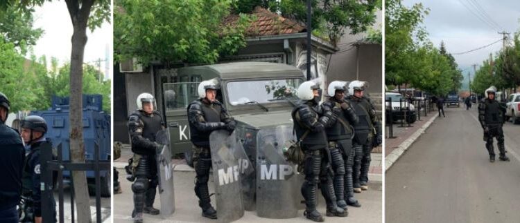 Situata në Veri – KFOR dhe policia e Kosovës rrethojnë komunën e Zveçanit