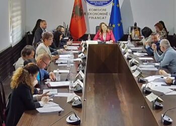 Rritja e pagave në 2024, debat me tone të ashpra mes Ministres Bramihaj dhe deputetëve