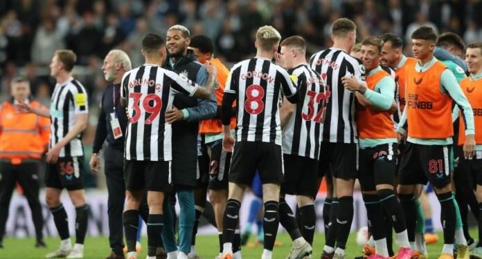 Newcastle kthehet në Champions League