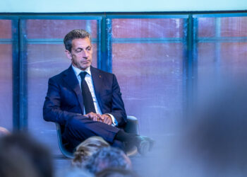 U akuzua për shpërdorim detyre, ish Presidenti francez Sarkozy pret vendimin e Gjykatës