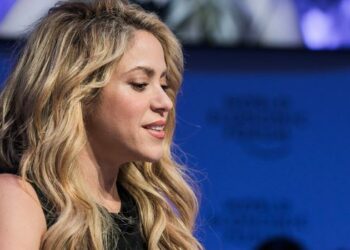 Shakira zyrtarisht ‘në një marëdhënie me telashet’