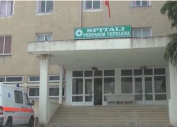 Plagoset adoleshenti në Tepelenë, u qëllua aksidentalisht me armën e të atit