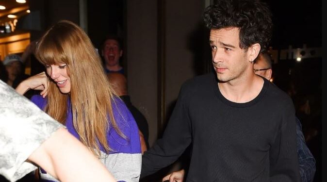 Taylor Swift bën dedikimin e ëmbël për romancën e saj me Matty Healy