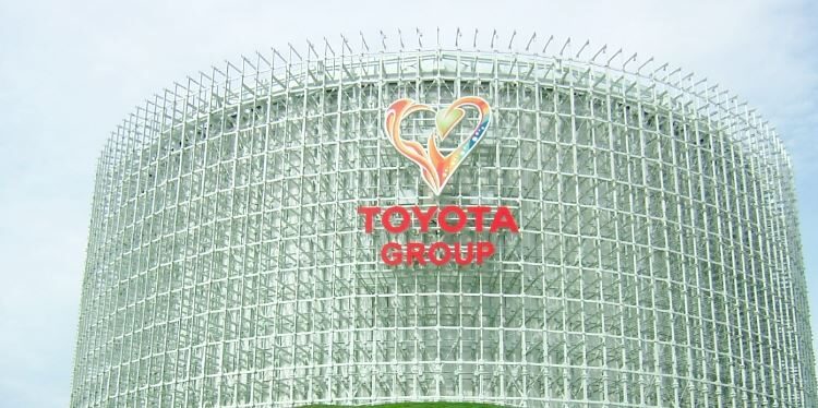 Nuk kaloi testin e sigurisë, Toyota pezullon shitjet e modelit Yaris