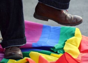 Uganda miraton ligj të ashpër kundër LGBTQ, duke përfshirë dënimin me vdekje