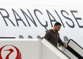 Presidenti Zelenskiy mbërrin në Hiroshima të Japonisë për samitin e G7-ës