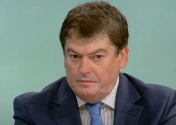 Ish – presidenti Bamir Topi – S’ka më opozitë, por grumbullime njerëzish për interesa egoiste