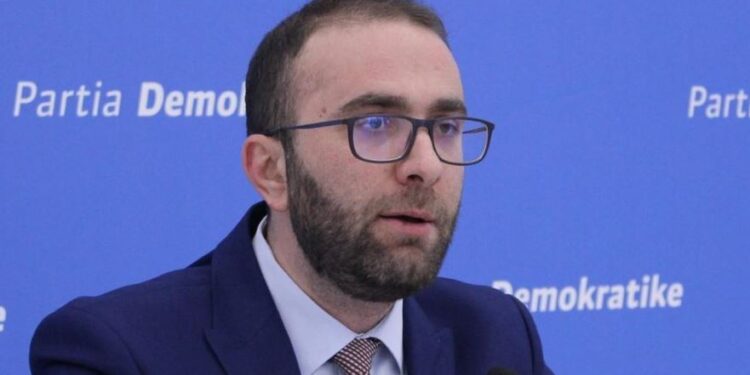 Gazment Bardhi mbledh Grupin Parlamentar të Partisë Demokratike
