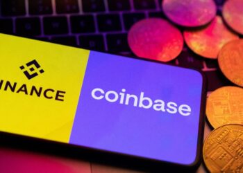 SHBA pezullon licencën për Binance dhe gjobit Coinbase