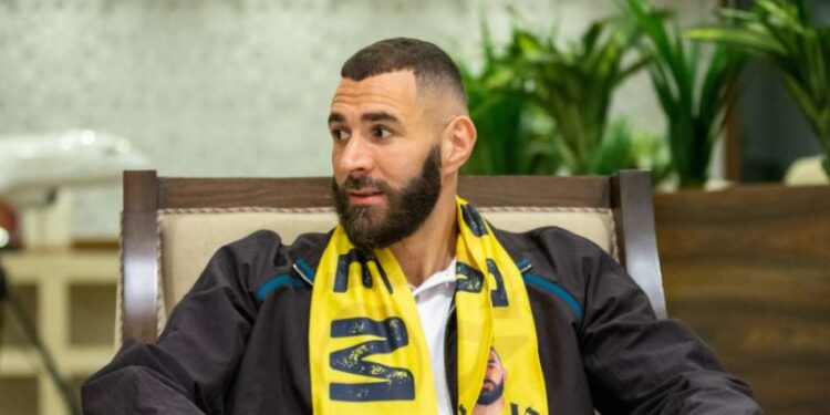 Firmosi me skuadrën arabe, Benzema – Unë jam mysliman dhe jam në vendin tim