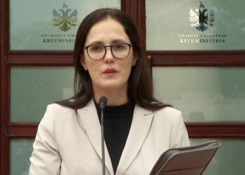 Ekonomia – Shfuqizohet bordi i transparencës për çmimin e karburanteve
