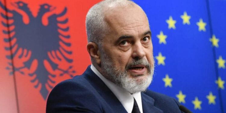 Tensionet në veri, Rama i del krahë Borrell – Kosova dhe Serbia të zgjidhin konfliktin para se të merren masa 