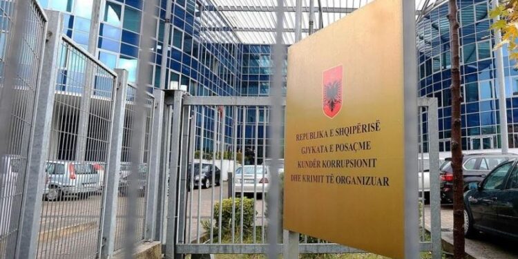 Merret vendimi, Gjykata e Posaçme lë në burg Joana Duron