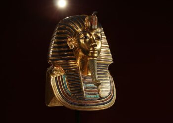 Mos u besoni shpifjeve, flasin studiuesit – Mbreti Tutankhamun nuk ka qënë me aftësi të kufizuara