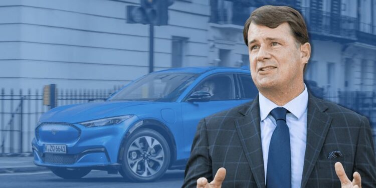 Shefi i kompanisë Ford Jim Farley – Konkurrenca në automjetet elektrike nuk është Tesla, por…