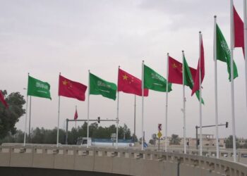 Arabia Saudite nënshkruan një marrëveshje prej 5.6 miliardë dollarësh me kompaninë kineze të automjeteve elektrike