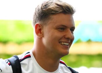 Mick Schumacher do të kthehet në pistën e Formula 1 për të testuar Mercedesin në Spanjë