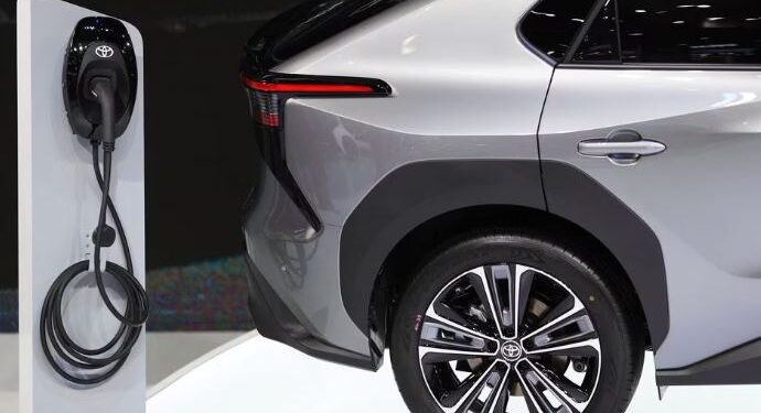 Toyota zbulon planet për teknologjinë e re të baterive EV