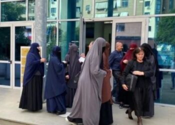 Iu bashkuan ISIS në Siri, SPAK kërkon nga 7 vite burg për 5 gratë xhihadiste