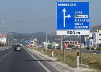 Autostrada Tiranë-Durrës do të bëhet me pagesë