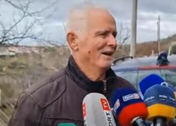 RENEA i arrestoi të birin se kërcënoi ta vriste me sëpatë, i ati: Lirojeni! Nuk i duhet burgu por psikologu