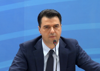 Tensione në Komisionin për Mediat, Bardhi e Noka zihen me Açkën/ Basha: Burrecë të vegjël