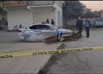 Burrel/ Plagoset me thikë një 17-vjeçar 