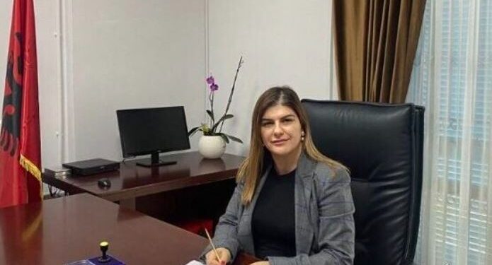Shkarkohet nga detyra drejtoresha e Kadastrës së Sarandës