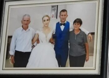 Djali u martua me një 14- vjeçare, nëna e 33-vjeçarit: Vajza i thoshte eja më merr