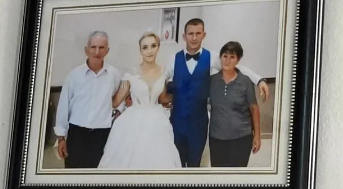 Djali u martua me një 14- vjeçare, nëna e 33-vjeçarit: Vajza i thoshte eja më merr