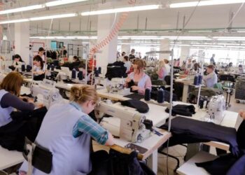 Fasonët në vështirësi, shitjet ranë 16.6% në 3-mujorin e tretë