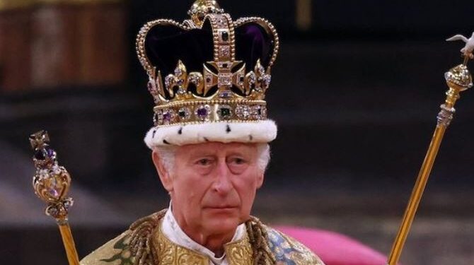 Mbreti Charles III shtrohet në spital
