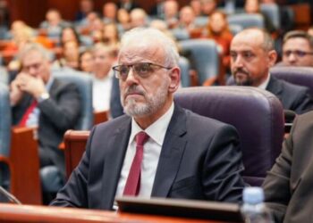 Historike/ Talat Xhaferi, kryeministri i parë shqiptar në Maqedoninë e Veriut