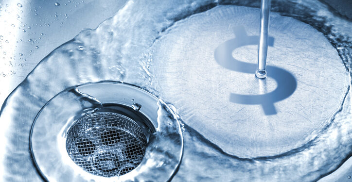 Dokument/ Rriten tarifat e ujit, familjarët do paguajnë 33% më shtrenjtë