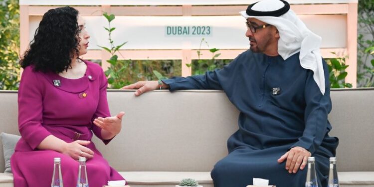 Emiratet e Bashkuara Arabe heqin vizat për qytetarët e Kosovës