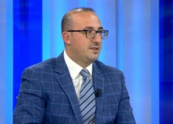 Grupi i Bardhit me parti të re? Ja çfarë deklaron Korreshi