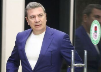 FOTO/ Ish-ministri Damian Gjiknuri thirret në SPAK