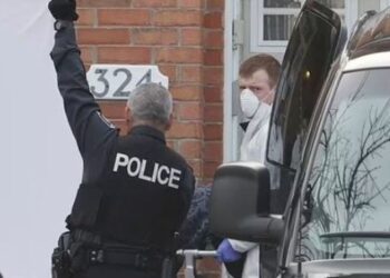 Tronditëse/ Familja i organizoi festën e ditëlindjes, 19-vjeçari i vret të gjithë me thikë