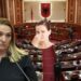 “Në Parlament vijnë njerëz që s’e njohin dushin dhe briskun”/ Deputetja flet pa dorashka: I sheh me kollare por…