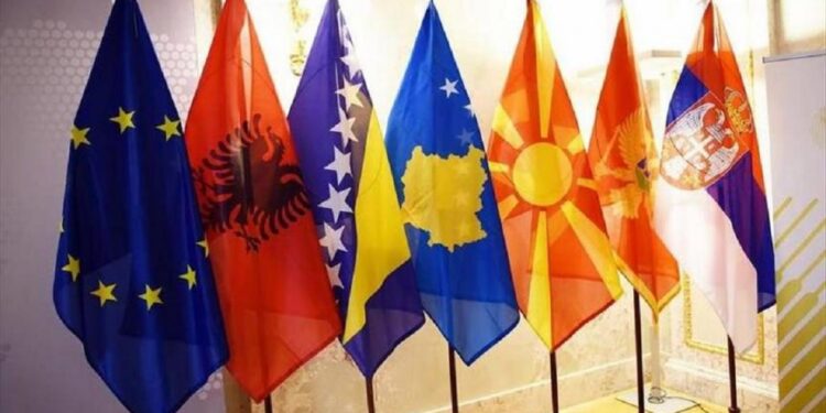 Greqia dhe 6 shtete kërkojnë anëtarësimin e Ballkanit Perëndimor në BE