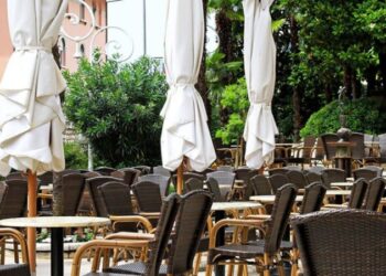 Emigrimi ul me 30% konsumin në bare dhe restorante, në sezonin veror pritet rritje çmimesh