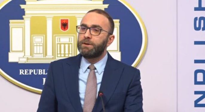 Bardhi kundër aktit normativ për rishikimin e buxhetit: Antikushtetues, nuk reflekton problemet e ekonomisë