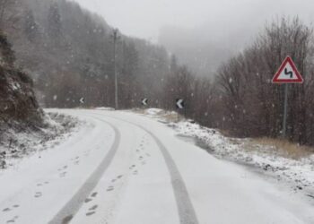 Pranvera nuk ka ardhur ende, rikthehet dëbora në Dardhë