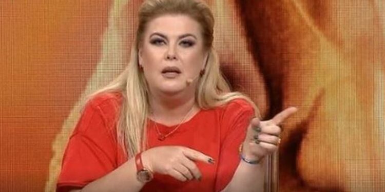 “Edhe krenohesh që thua po”/ Bashkëshorti pranon dhunën ndaj gruas, Eni Çobani shpërthen ashpër: Të të vijë rëndë, mos hesht nga…
