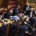 Qeveria Mitsotakis i mbijeton mocionit të mosbesimit në parlament, 158 deputetë votojnë kundër