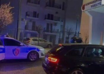 Plan si në filma/ Rrëmbyen një 19-vjeçar dhe e mbajtën peng në një garazh për t’i marrë para, dy të  arrestuar në Mirditë (EMRAT)