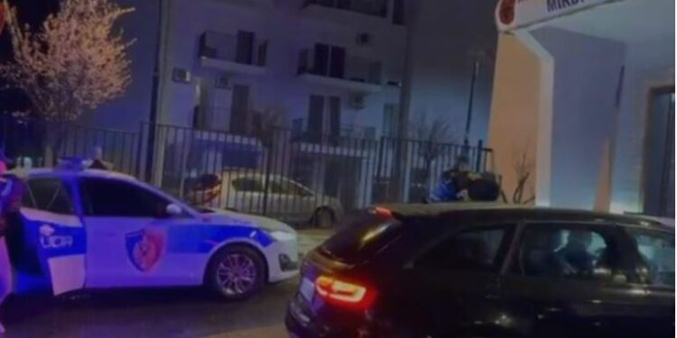 Plan si në filma/ Rrëmbyen një 19-vjeçar dhe e mbajtën peng në një garazh për t’i marrë para, dy të  arrestuar në Mirditë (EMRAT)